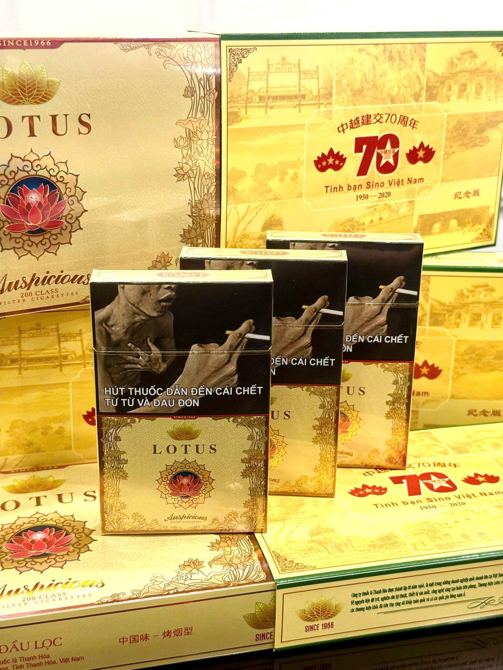 Thuốc lá Lotus Cát Tường